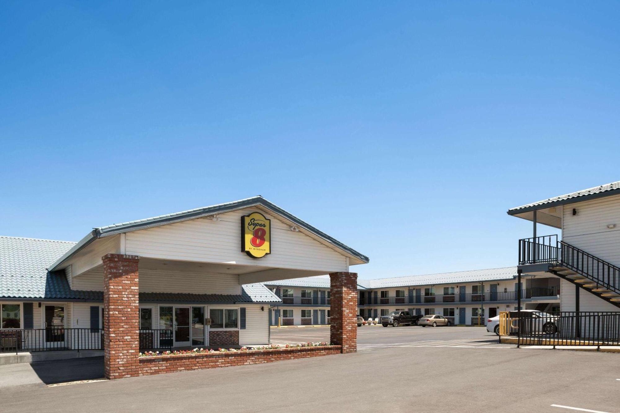 Super 8 by Wyndham Susanville Eksteriør billede
